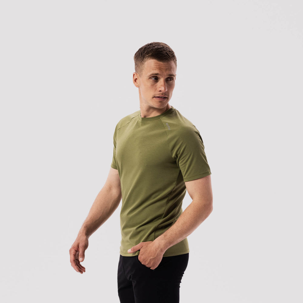 20four7 Athletic Tee