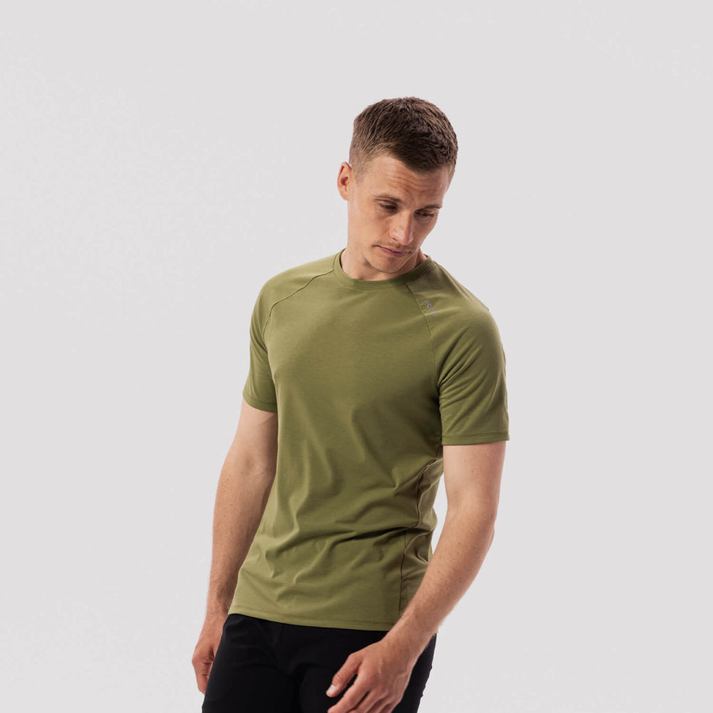 20four7 Athletic Tee