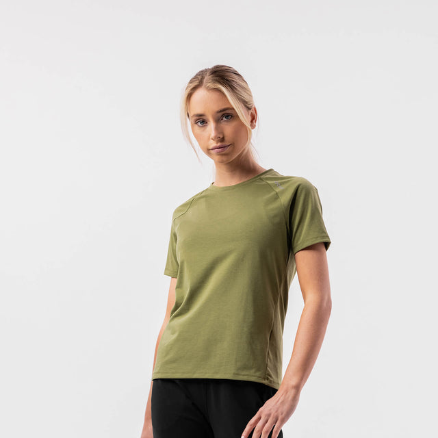 20four7 Athletic Tee