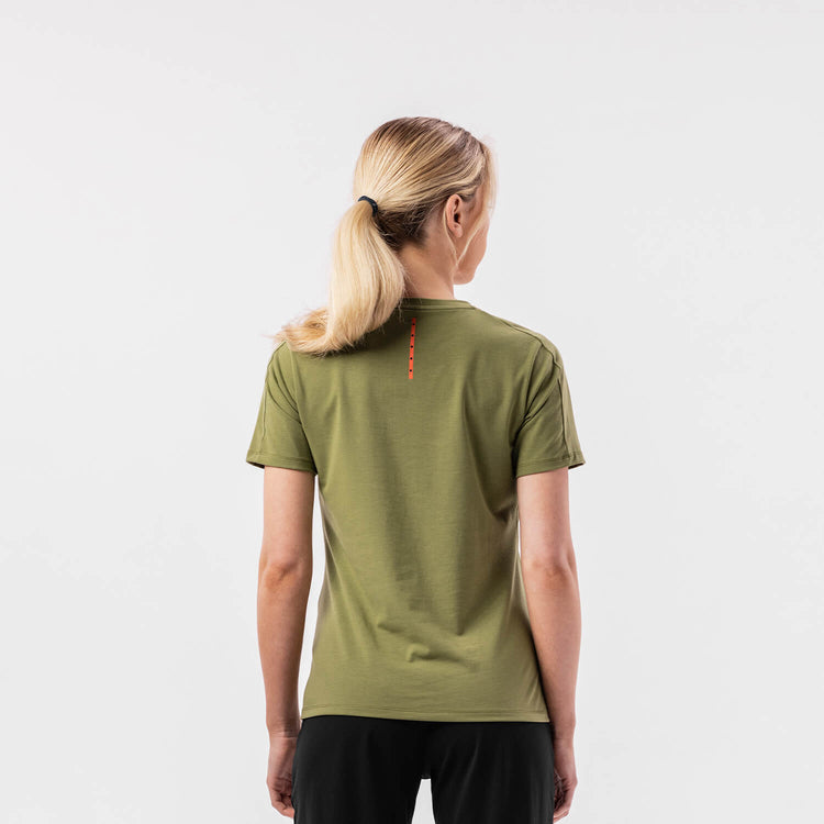 20four7 Athletic Tee