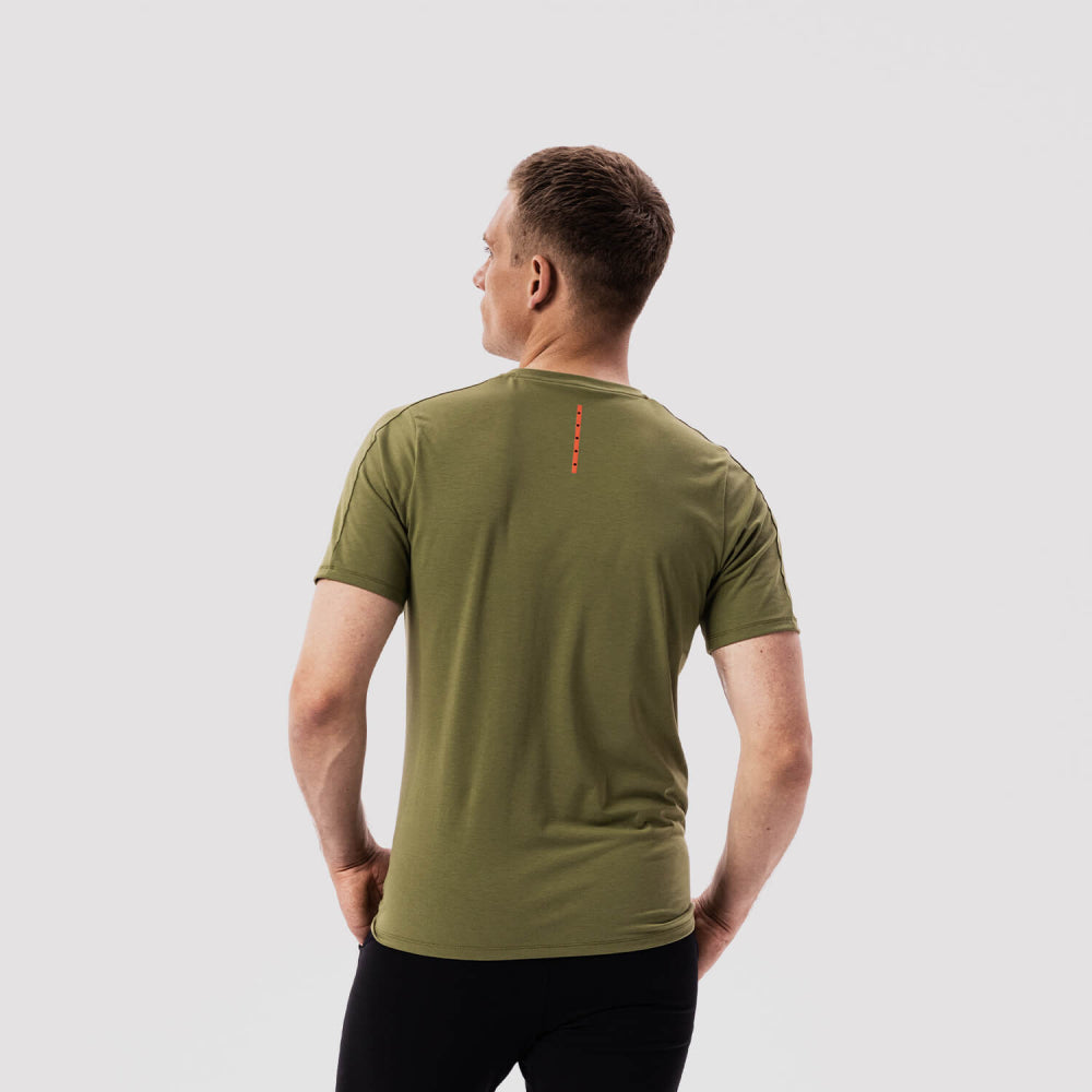 20four7 Athletic Tee